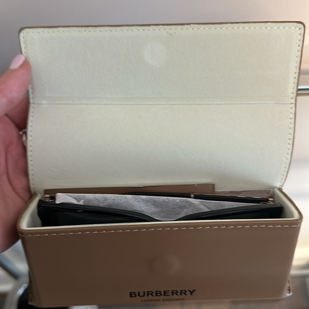 COPY - NWT Burberry BE4181 Sunglasses - Picture 11 of 12